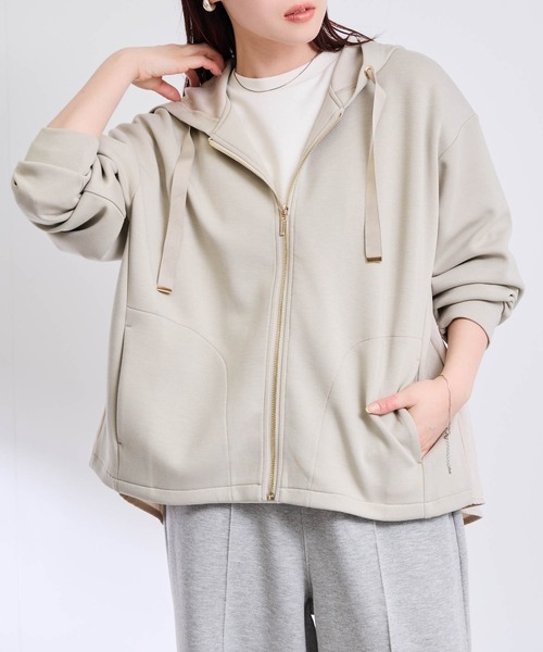 Mac-House(マックハウス)の「【Free Nature】布帛切り替え ジップパーカー(パーカー・レディース・チャコール/ベージュ・M/L)」の8枚目の写真