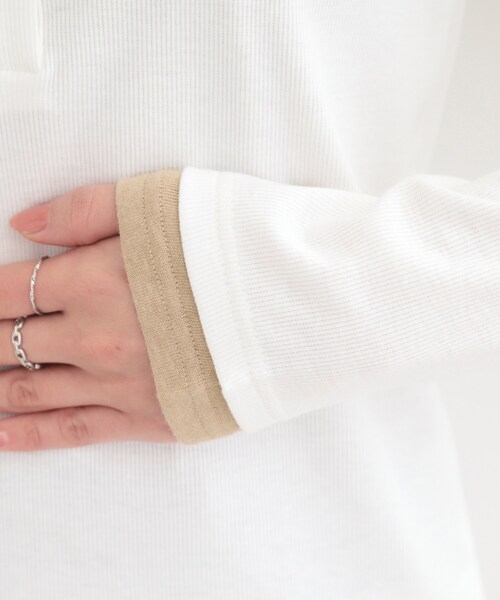 SHOO・LA・RUE（シューラルー）の「【洗濯機可/S-LL】1枚でサマ見え レイヤード風配色 ヘンリーネックロンT（Tシャツ/カットソー・レディース・グレー/オフホワイト/ブラック・01/04/03/02）」の15枚目の写真