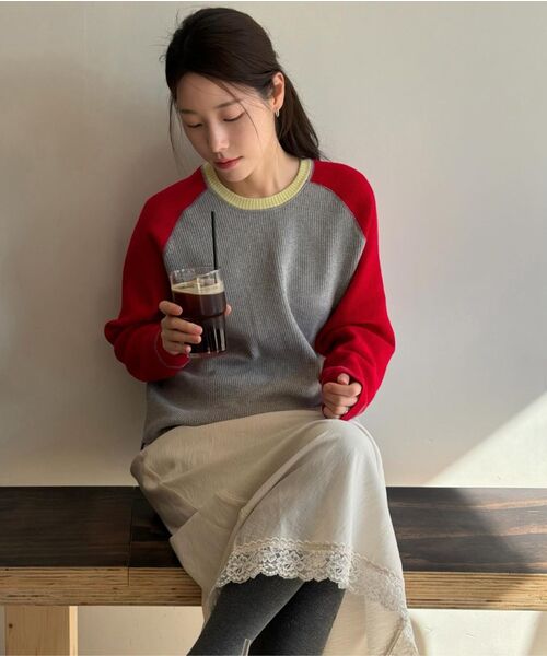 SIYAZU（シヤジュ）の「SIKN2176 ワッフルラグラン配色ニット_Mixクリーム（ニット/セーター・レディース・アイボリー・ONE）」の5枚目の写真
