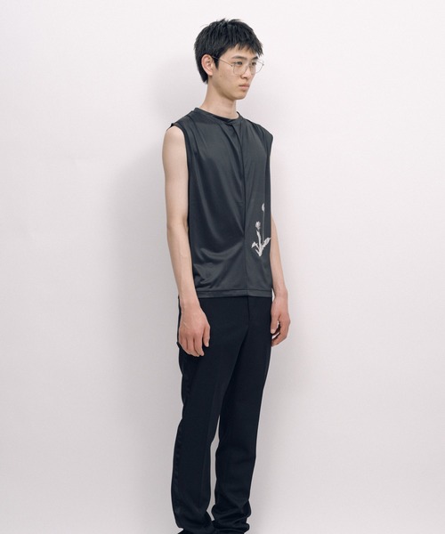 KEISUKEYOSHIDA（ケイスケヨシダ）の「Back Lining Sleeveless Top（シャツ/ブラウス・レディース・ブラック/グレー・M/L）」の8枚目の写真