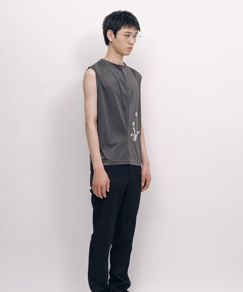 KEISUKEYOSHIDA（ケイスケヨシダ）の「Back Lining Sleeveless Top（シャツ/ブラウス・レディース・ブラック/グレー・M/L）」の17枚目の写真