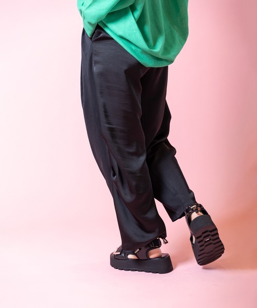 OSMOSIS(オズモーシス)の「タックカーブパンツ(その他パンツ・レディース・ブラウン/ブラック/カーキ・ONE SIZE)」の17枚目の写真
