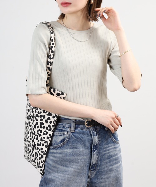 OMNES(オムネス)の「針抜リブ5分袖Tシャツ(Tシャツ/カットソー・レディース・ベージュ/モスグリーン/ホワイト・FREE)」の21枚目の写真