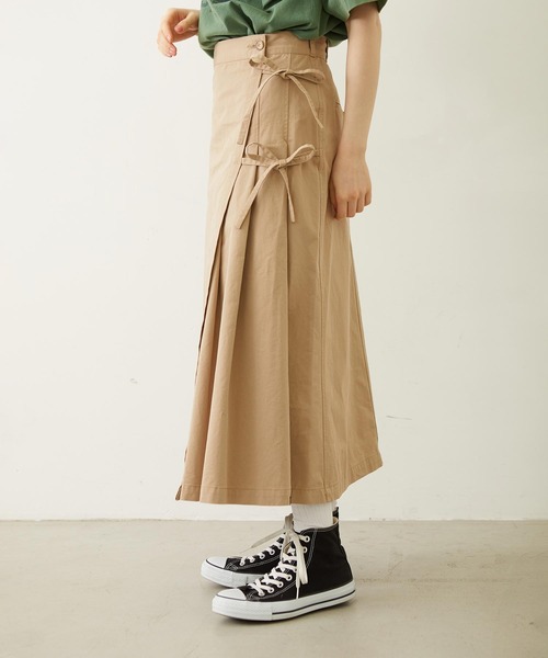MILKFED.(ミルクフェド)の「CHINO TUCK LONG SKIRT(スカート・レディース・ベージュ/ネイビー/グレー・S/M)」の5枚目の写真