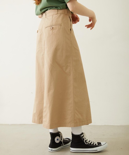 MILKFED.(ミルクフェド)の「CHINO TUCK LONG SKIRT(スカート・レディース・ベージュ/ネイビー/グレー・S/M)」の7枚目の写真
