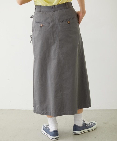 MILKFED.(ミルクフェド)の「CHINO TUCK LONG SKIRT(スカート・レディース・ベージュ/ネイビー/グレー・S/M)」の11枚目の写真