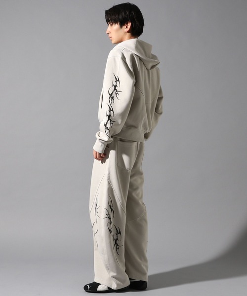 LAND MUSEUM（ランドミュージアム）の「LAND MUSEUM／ファイヤーパターンジップ（裏毛）（パーカー・メンズ・ブラック/ホワイト・LARGE/MEDIUM）」の4枚目の写真