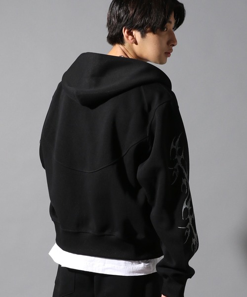 LAND MUSEUM（ランドミュージアム）の「LAND MUSEUM／ファイヤーパターンジップ（裏毛）（パーカー・メンズ・ブラック/ホワイト・LARGE/MEDIUM）」の14枚目の写真