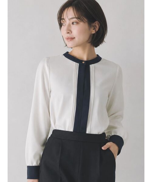 TONAL（トーナル）の「バイカラーピンタック2WAYブラウス（シャツ/ブラウス・レディース・ネイビー/ブルー/オフホワイト・MEDIUM）」の2枚目の写真