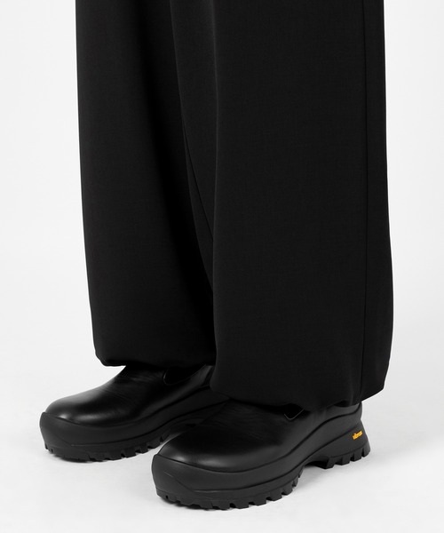 LAD MUSICIAN（ラッドミュージシャン）の「DRY CLOTH WIDE STRAIGHT PANTS（その他パンツ・メンズ・ブラック・46/44/42）」の5枚目の写真