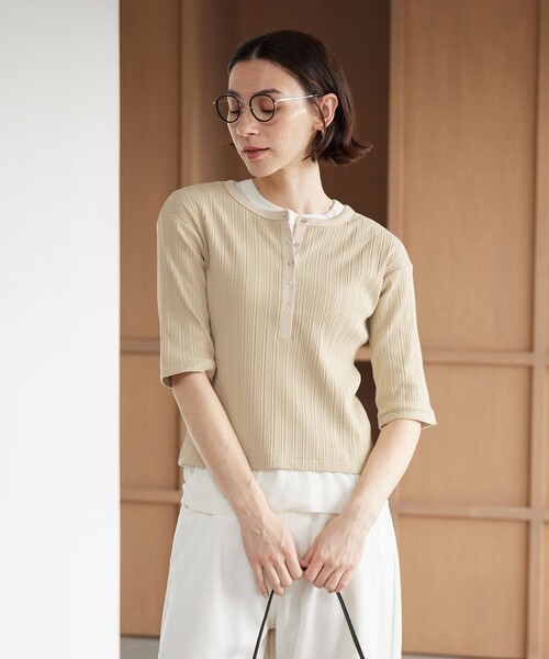 BEAUTY&YOUTH UNITED ARROWS(ビューティーアンドユースユナイテッドアローズ)の「【WEB限定】ランダムリブ ヘンリーネック スナップ 5分袖Tシャツ(Tシャツ/カットソー・レディース・ライム/ネイビー/ベージュ/ライトピンク・FREE)」の5枚目の写真