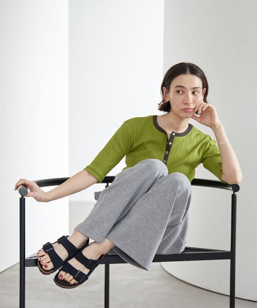 BEAUTY&YOUTH UNITED ARROWS(ビューティーアンドユースユナイテッドアローズ)の「【WEB限定】ランダムリブ ヘンリーネック スナップ 5分袖Tシャツ(Tシャツ/カットソー・レディース・ライム/ネイビー/ベージュ/ライトピンク・FREE)」の12枚目の写真