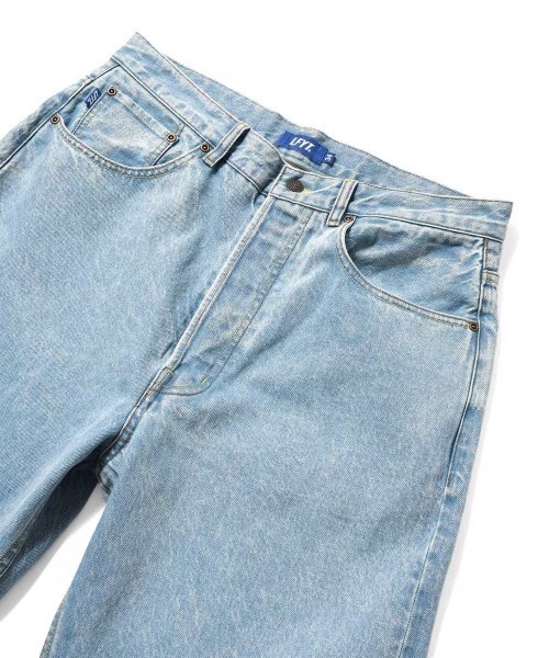 LFYT（エルエフワイティー）の「LFYT ラファイエット -  5 POCKET WASHED DENIM PANTS BAGGIE FIT ICE WASH デニムパンツ バギーフィット LS261203（デニムパンツ・メンズ・ライトブルー・38/36/34/32）」の6枚目の写真