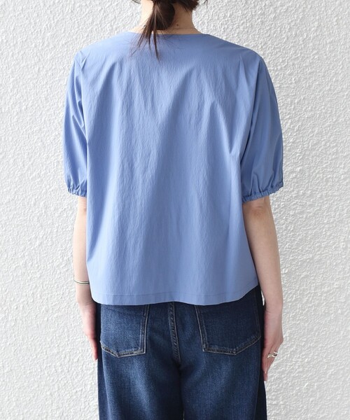 SHIPS Colors(シップス カラーズ)の「SHIPS Colors:〈接触冷感・UVカット・撥水〉マルチファンクション 羽織 シャツ◇(シャツ/ブラウス・レディース・ライトブルー/ブラック/ナチュラル・ONE SIZE)」の16枚目の写真