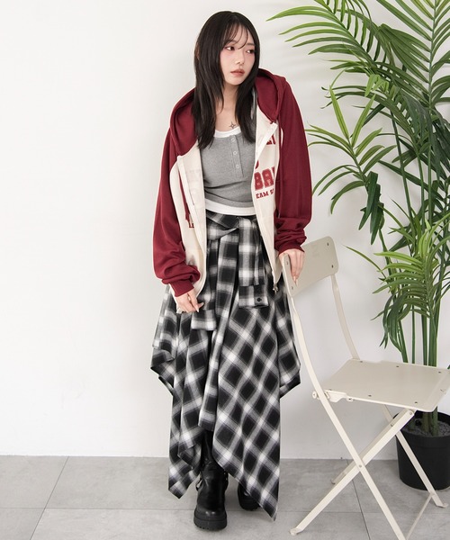 WEGO(ウィゴー)の「WEGO/【26年春夏新作】カレッジラグランジップパーカー(パーカー・レディース・アイボリー/ライトグレー・FREE)」の3枚目の写真