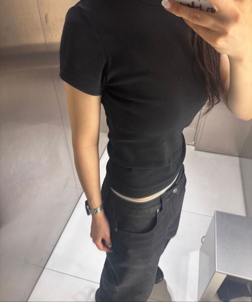 MUSINSA STANDARD WOMAN（ムシンサスタンダードウーマン）の「[UVプロテクション] ウィメンズスリムクルーネックTシャツ [ブラック]（Tシャツ/カットソー・レディース・その他・X-SMALL/SMALL/MEDIUM/LARGE）」の4枚目の写真
