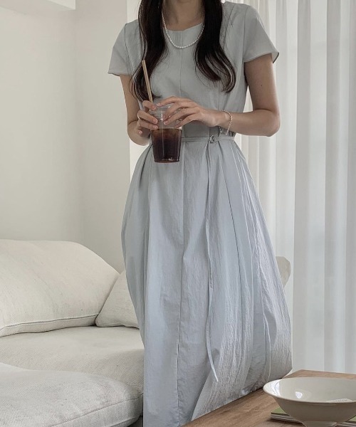 AMAJI(アマジ)の「韓国風 シンプル ラウンドネック ウエストリボン ロングワンピース 涼しげサマードレス(ワンピース・レディース・ホワイト/ブラック/ライトブルー・FREE)」の6枚目の写真
