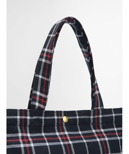 Barbour（バブアー）の「Telfield ミニ タータンロゴトートバッグ（トートバッグ・メンズ・ネイビー/グリーン・ONE SIZE）」の10枚目の写真