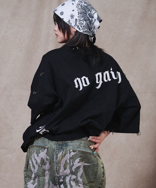 GALFY（ガルフィー）バチバチピアスTEE/ビッグプリント 半袖Tシャツ