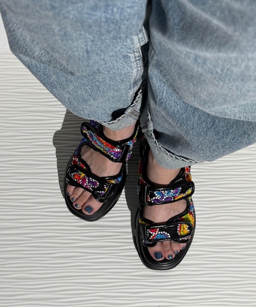 MAISON SELECT(メゾンセレクト)の「4E94-NK カラフル刺繍 ボリュームソールサンダル(サンダル・レディース・ブラック・36/38/40)」の8枚目の写真