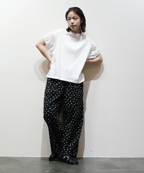 vent blanc(ヴァンブラン)の「vent blanc ヴァンブラン80ローン ランダムボルカドット セミワイドパンツ(その他パンツ・レディース・ブラック/キャメル・FREE)」の6枚目の写真