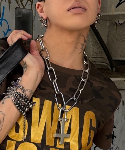 Never mind the XU(ネバーマインドザエックスユー)の「【Never mind the XU】2way chain cross necklace / 【ネバーマインド ザ エックスユー】チェーンクロスネックレス(ネックレス・メンズ・シルバー・ONE SIZE)」の2枚目の写真