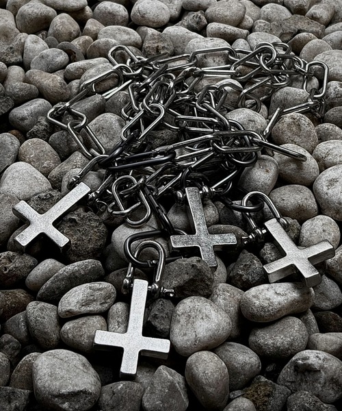 Never mind the XU(ネバーマインドザエックスユー)の「【Never mind the XU】2way chain cross necklace / 【ネバーマインド ザ エックスユー】チェーンクロスネックレス(ネックレス・メンズ・シルバー・ONE SIZE)」の5枚目の写真