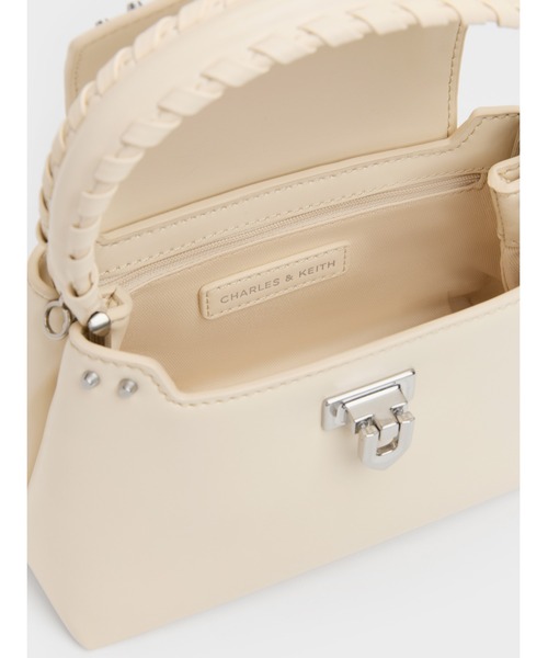 CHARLES & KEITH(チャールズ & キース)の「Arwen アルウェン スタッズ トップハンドルバッグ(ハンドバッグ・レディース・レッド/スミクロ/ベージュ・S)」の11枚目の写真