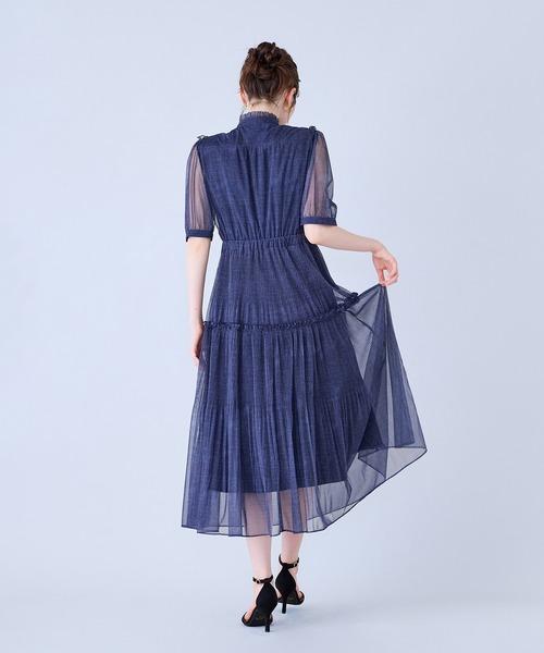Audie a Muses(オーディアミューズ)の「チェック・デニムプリントフロントタックフリルワンピース(ワンピース・レディース・ネイビー/ベージュ・36/38/40/42)」の18枚目の写真