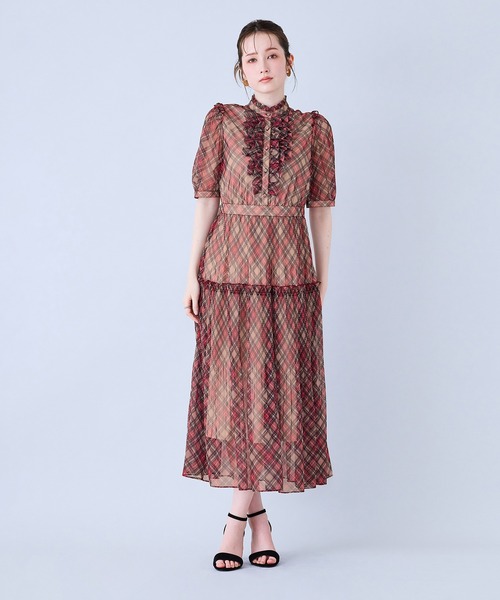 Audie a Muses(オーディアミューズ)の「チェック・デニムプリントフロントタックフリルワンピース(ワンピース・レディース・ネイビー/ベージュ・36/38/40/42)」の8枚目の写真