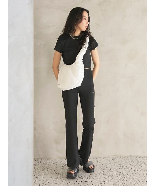 emmi（エミ）の「アクティブコンパクトTシャツ（水着・レディース・ブラック/イエロー/ボルドー・F）」の12枚目の写真