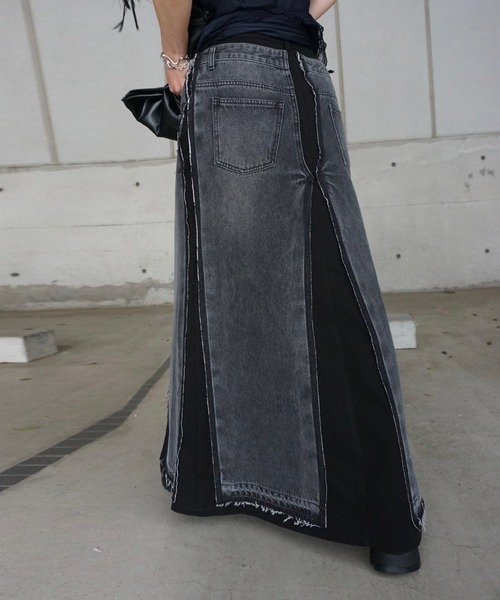 Ameri（アメリ）の「REMAKE DENIM CHINO SKIRT（スカート・レディース・ブルー/ブラック・24inch/26inch/25inch）」の14枚目の写真