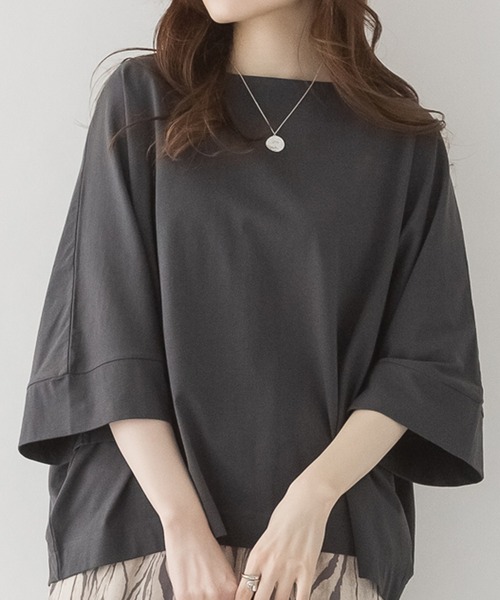 itto...(イット)の「綿100%ボートネック7分袖ドルマンカットソー(Tシャツ/カットソー・レディース・オフホワイト/ブラック/グレイッシュベージュ/チャコールグレー・LL~3L/4L~5L/M~L)」の3枚目の写真