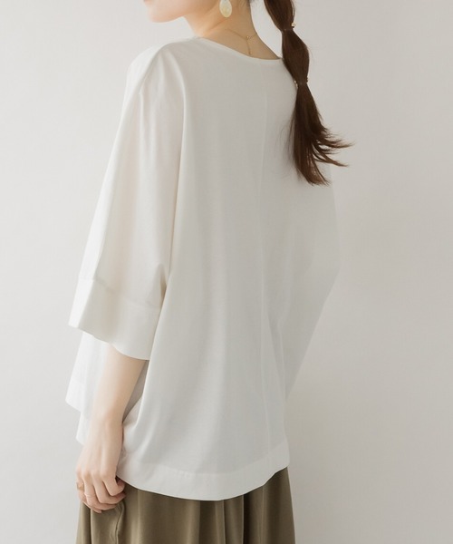 itto...(イット)の「綿100%ボートネック7分袖ドルマンカットソー(Tシャツ/カットソー・レディース・オフホワイト/ブラック/グレイッシュベージュ/チャコールグレー・LL~3L/4L~5L/M~L)」の17枚目の写真