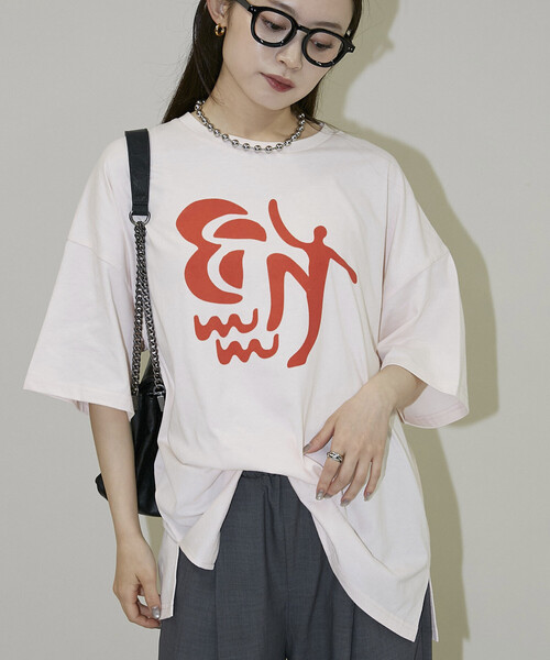 PUBLUX(パブリュクス)の「PUBLUX/パブリュクス フロッキー ニュアンス アート ビッグ Tシャツ 限定展開(Tシャツ/カットソー・レディース・ピンク/オフホワイト/ブラウン/チャコールグレー・フリ-)」の18枚目の写真