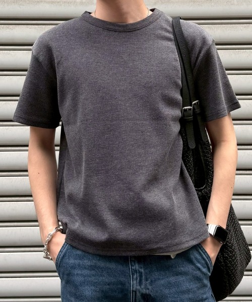 Chikashitsu +(チカシツプラス)の「【Chikashitsu +】waffle cropped half sleeve tee (4color) / 【チカシツプラス】ワッフルクロップド半袖Tシャツ<着用動画あり>(Tシャツ/カットソー・メンズ・グレー/ホワイト/チャコール/ブラック・L/M)」の17枚目の写真