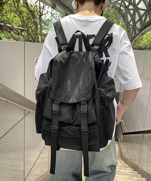 Culto(クルト)の「【A4サイズ対応】多機能ポケット 大容量 バックパック(ユニセックス)(バックパック/リュック・レディース・ブラック・FREE)」の3枚目の写真