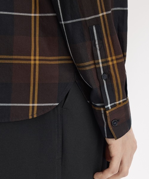 FRED PERRY(フレッドペリー)の「【先行予約受付中】Twill Tartan Shirt/ツイルタータンチェックシャツ(シャツ/ブラウス・メンズ・ブラウン・L/M/S)」の4枚目の写真
