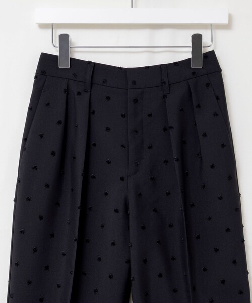 NOLLEY’S(ノーリーズ)の「ウォッシャブルドットツッキリテーパードパンツ(その他パンツ・レディース・ブラウン/ブラック・40/36/38/34)」の15枚目の写真
