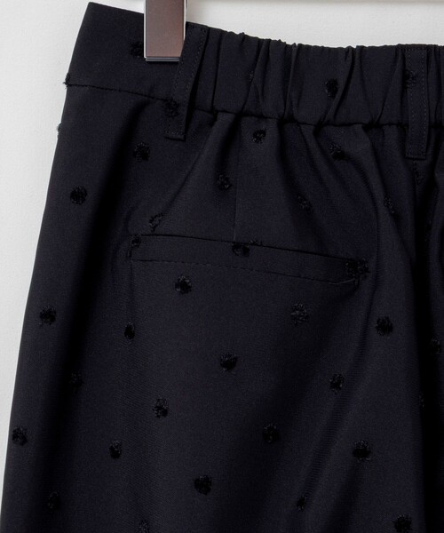 NOLLEY’S(ノーリーズ)の「ウォッシャブルドットツッキリテーパードパンツ(その他パンツ・レディース・ブラウン/ブラック・40/36/38/34)」の8枚目の写真