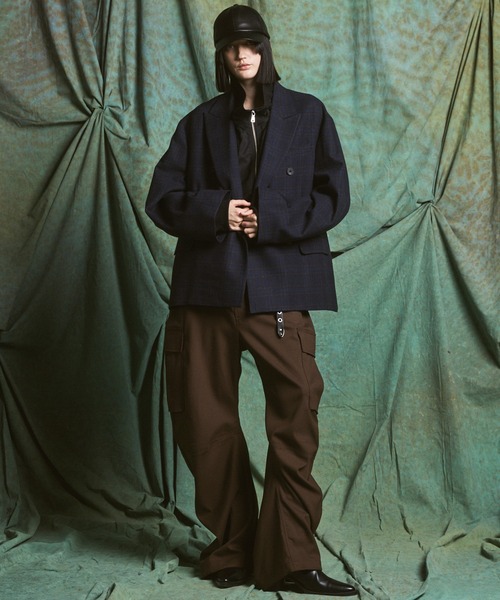 MAISON SPECIAL(メゾンスペシャル)の「《UNISEX》Banana Curve Silhouette Prime-Wide Cargo Trousers/バナナカーブシルエットプライムワイドカーゴスラックス【MAISON SPECIAL/メゾンスペシャル】■セットアップ対応■(カーゴパンツ・メンズ・チャコールグレー/ブラック/ブラウン・2/0/1)」の9枚目の写真