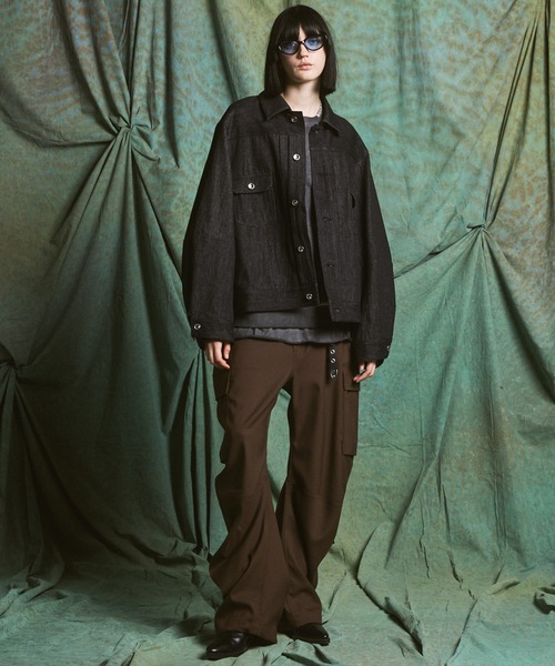 MAISON SPECIAL(メゾンスペシャル)の「《UNISEX》Banana Curve Silhouette Prime-Wide Cargo Trousers/バナナカーブシルエットプライムワイドカーゴスラックス【MAISON SPECIAL/メゾンスペシャル】■セットアップ対応■(カーゴパンツ・メンズ・チャコールグレー/ブラック/ブラウン・2/0/1)」の11枚目の写真