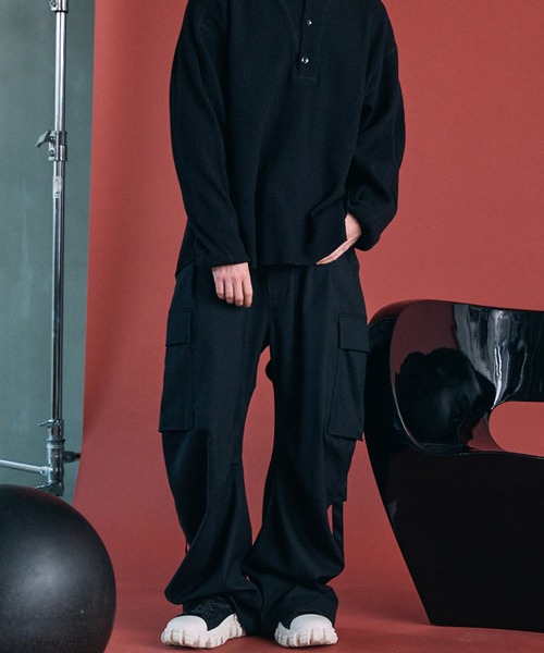 MAISON SPECIAL(メゾンスペシャル)の「《UNISEX》Banana Curve Silhouette Prime-Wide Cargo Trousers/バナナカーブシルエットプライムワイドカーゴスラックス【MAISON SPECIAL/メゾンスペシャル】■セットアップ対応■(カーゴパンツ・メンズ・チャコールグレー/ブラック/ブラウン・2/0/1)」の12枚目の写真