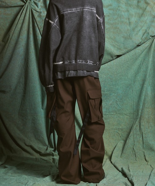 MAISON SPECIAL(メゾンスペシャル)の「《UNISEX》Banana Curve Silhouette Prime-Wide Cargo Trousers/バナナカーブシルエットプライムワイドカーゴスラックス【MAISON SPECIAL/メゾンスペシャル】■セットアップ対応■(カーゴパンツ・メンズ・チャコールグレー/ブラック/ブラウン・2/0/1)」の17枚目の写真