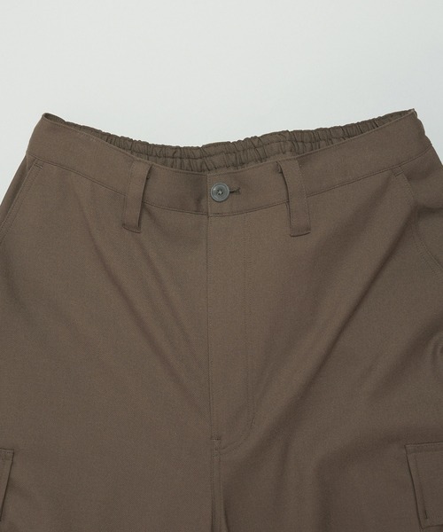 MAISON SPECIAL(メゾンスペシャル)の「《UNISEX》Banana Curve Silhouette Prime-Wide Cargo Trousers/バナナカーブシルエットプライムワイドカーゴスラックス【MAISON SPECIAL/メゾンスペシャル】■セットアップ対応■(カーゴパンツ・メンズ・チャコールグレー/ブラック/ブラウン・2/0/1)」の21枚目の写真