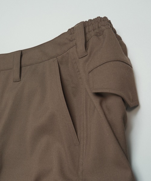 MAISON SPECIAL(メゾンスペシャル)の「《UNISEX》Banana Curve Silhouette Prime-Wide Cargo Trousers/バナナカーブシルエットプライムワイドカーゴスラックス【MAISON SPECIAL/メゾンスペシャル】■セットアップ対応■(カーゴパンツ・メンズ・チャコールグレー/ブラック/ブラウン・2/0/1)」の22枚目の写真