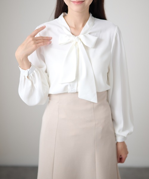 Lace Ladies(レースレディース)の「ボウタイ リボン 長袖 ボリュームスリーブ ブラウス(シャツ/ブラウス・レディース・ホワイト/ブラック/ブルーグレー/ベージュ/ネイビー・XL/M)」の20枚目の写真