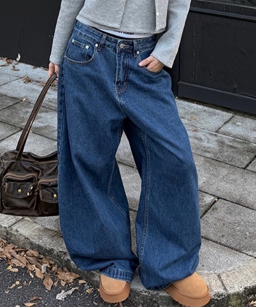 AVYL(アヴィル)の「スーパーワイドルーズバギーデニムパンツ(デニムパンツ・レディース・ブルー・M/S/L)」の3枚目の写真