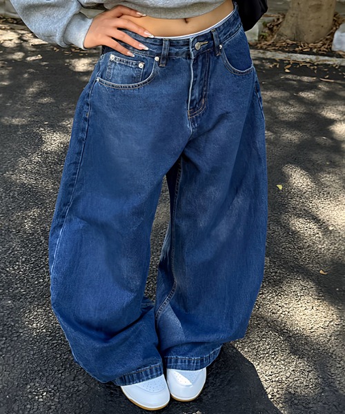 AVYL(アヴィル)の「スーパーワイドルーズバギーデニムパンツ(デニムパンツ・レディース・ブルー・M/S/L)」の9枚目の写真