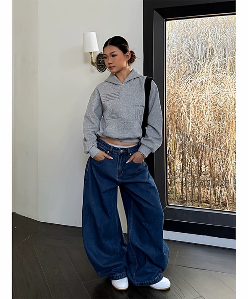 AVYL(アヴィル)の「スーパーワイドルーズバギーデニムパンツ(デニムパンツ・レディース・ブルー・M/S/L)」の11枚目の写真
